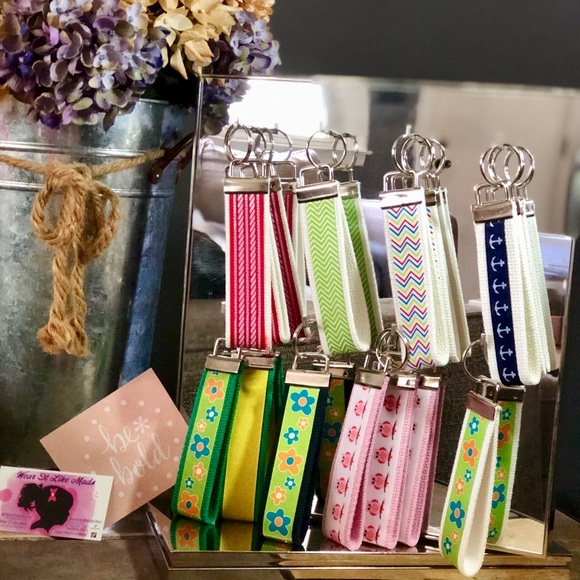 Shop Small Support A Dream with Wear It Like Mads Boutique & Closet - Picture 6 of 15